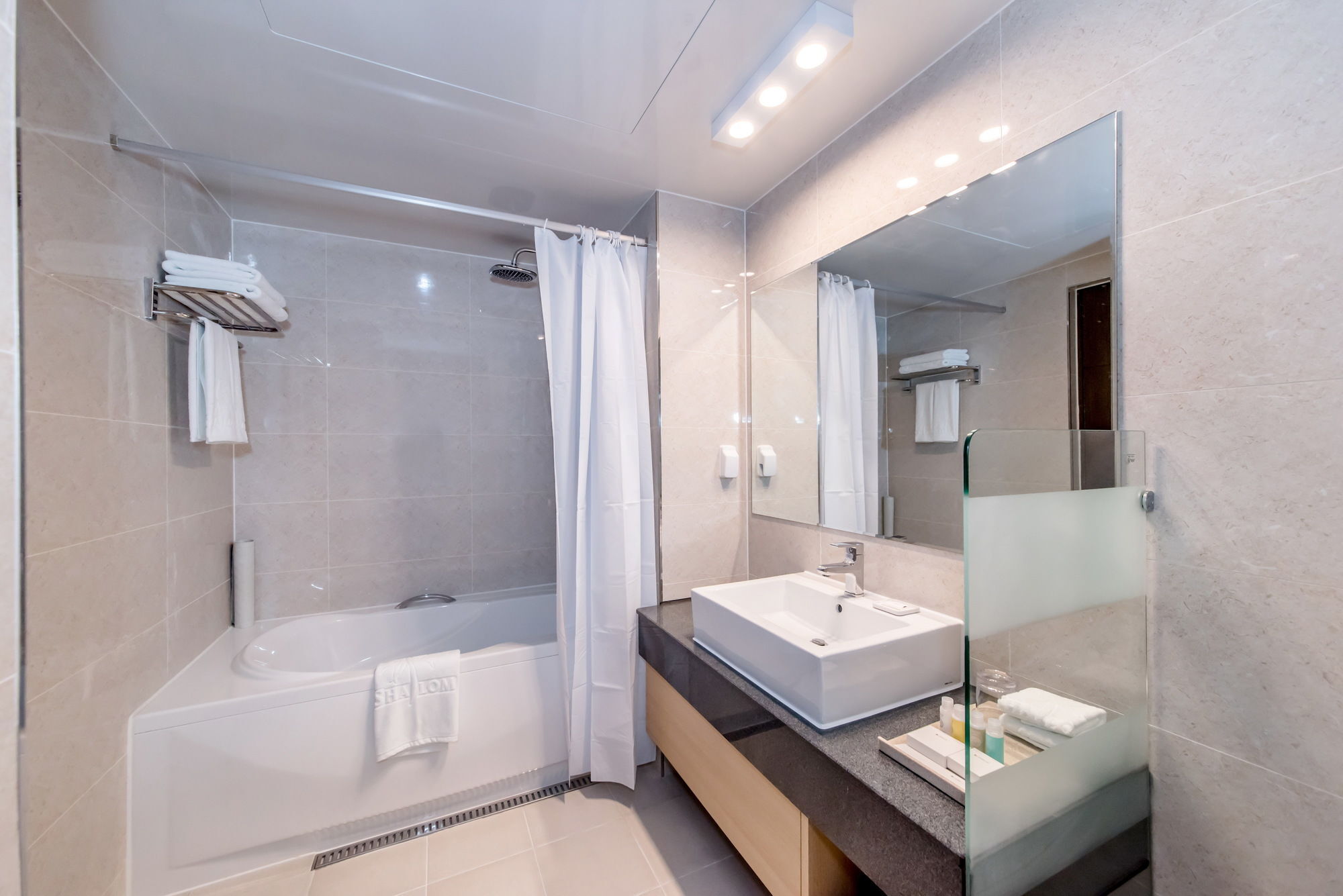 Hotel Shalom Jeju Exteriör bild